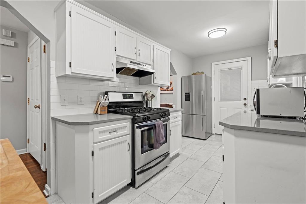 Listing images