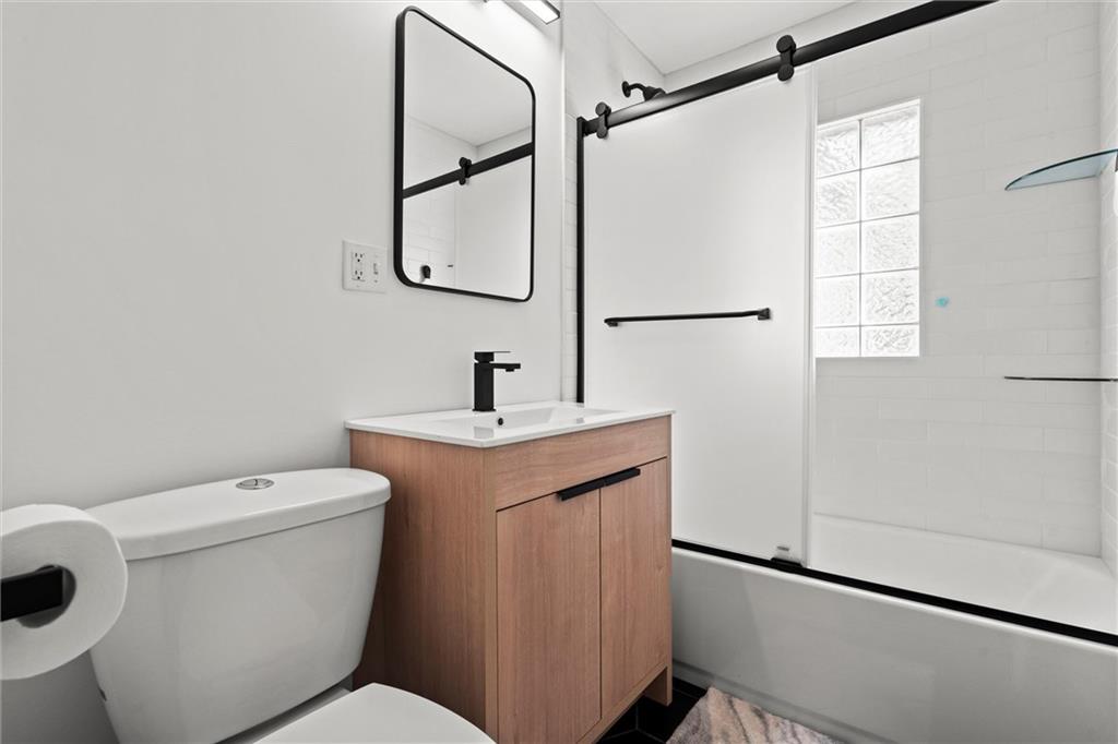 Listing images