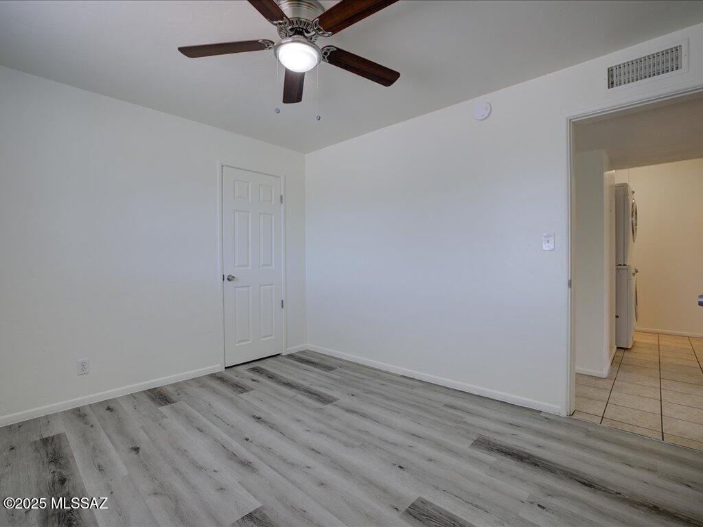 Listing images