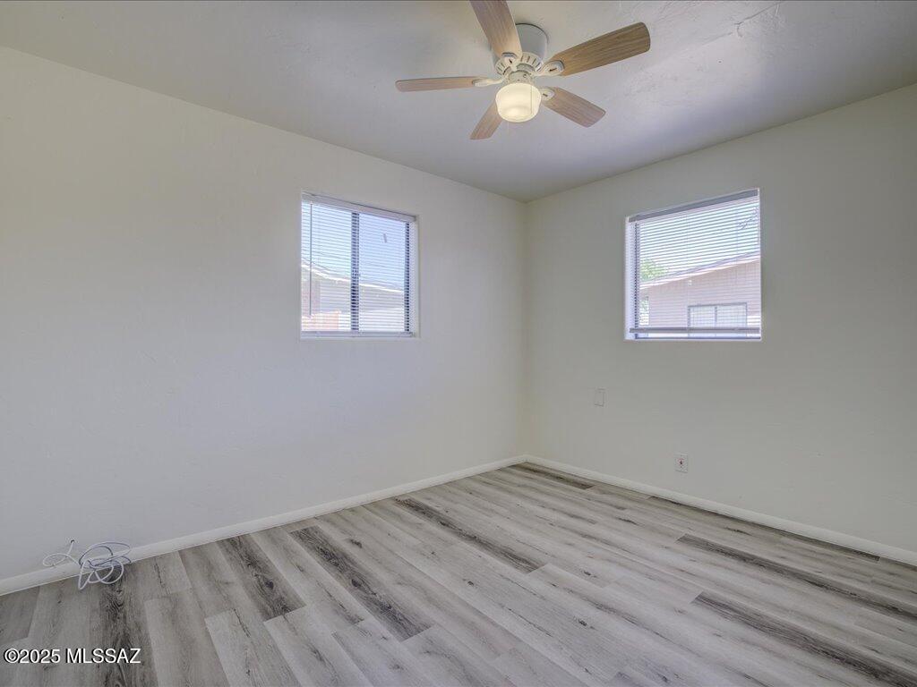 Listing images