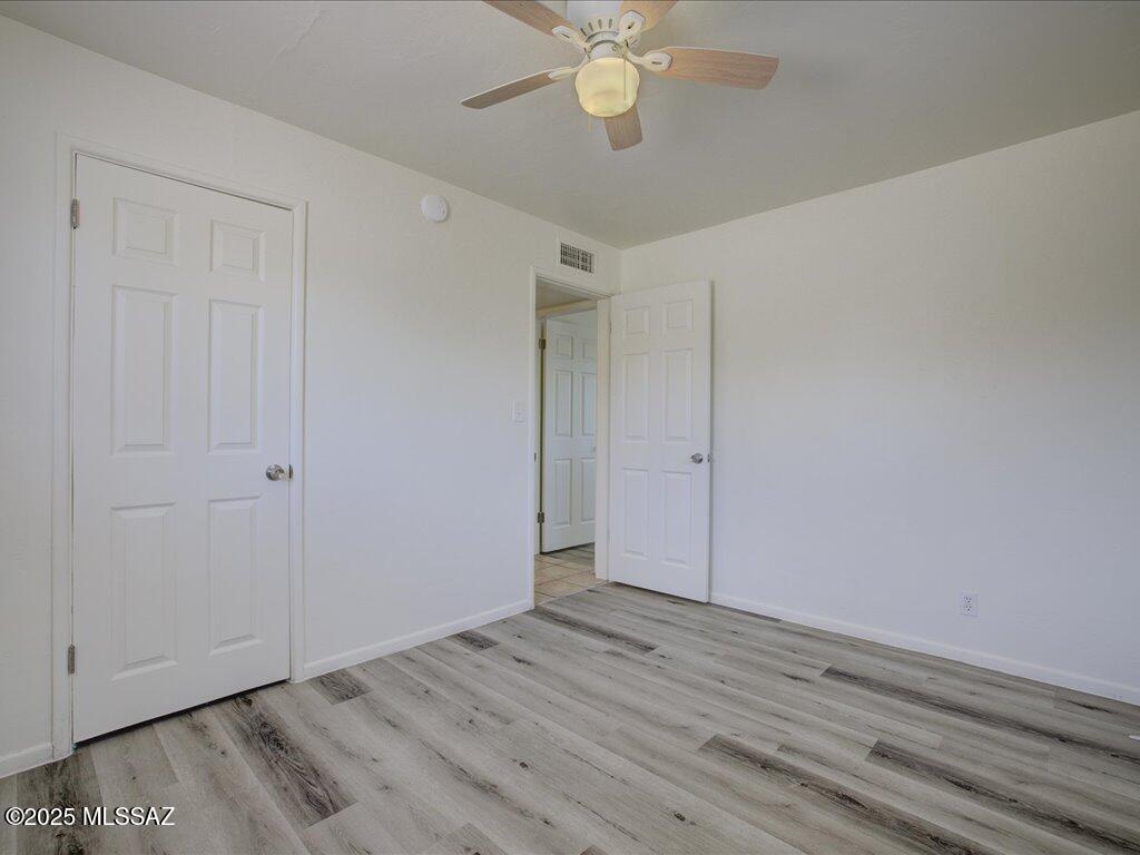 Listing images