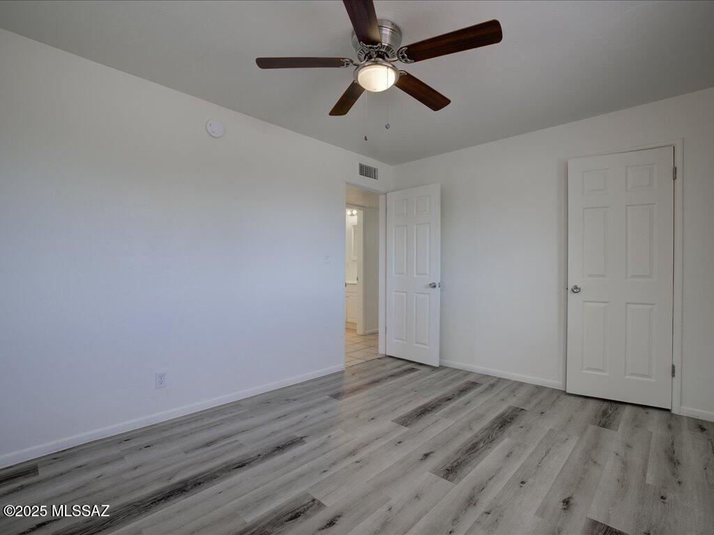 Listing images