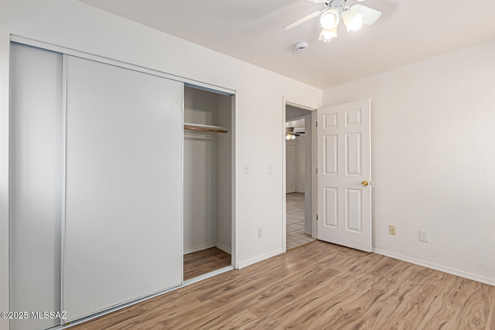 Listing images