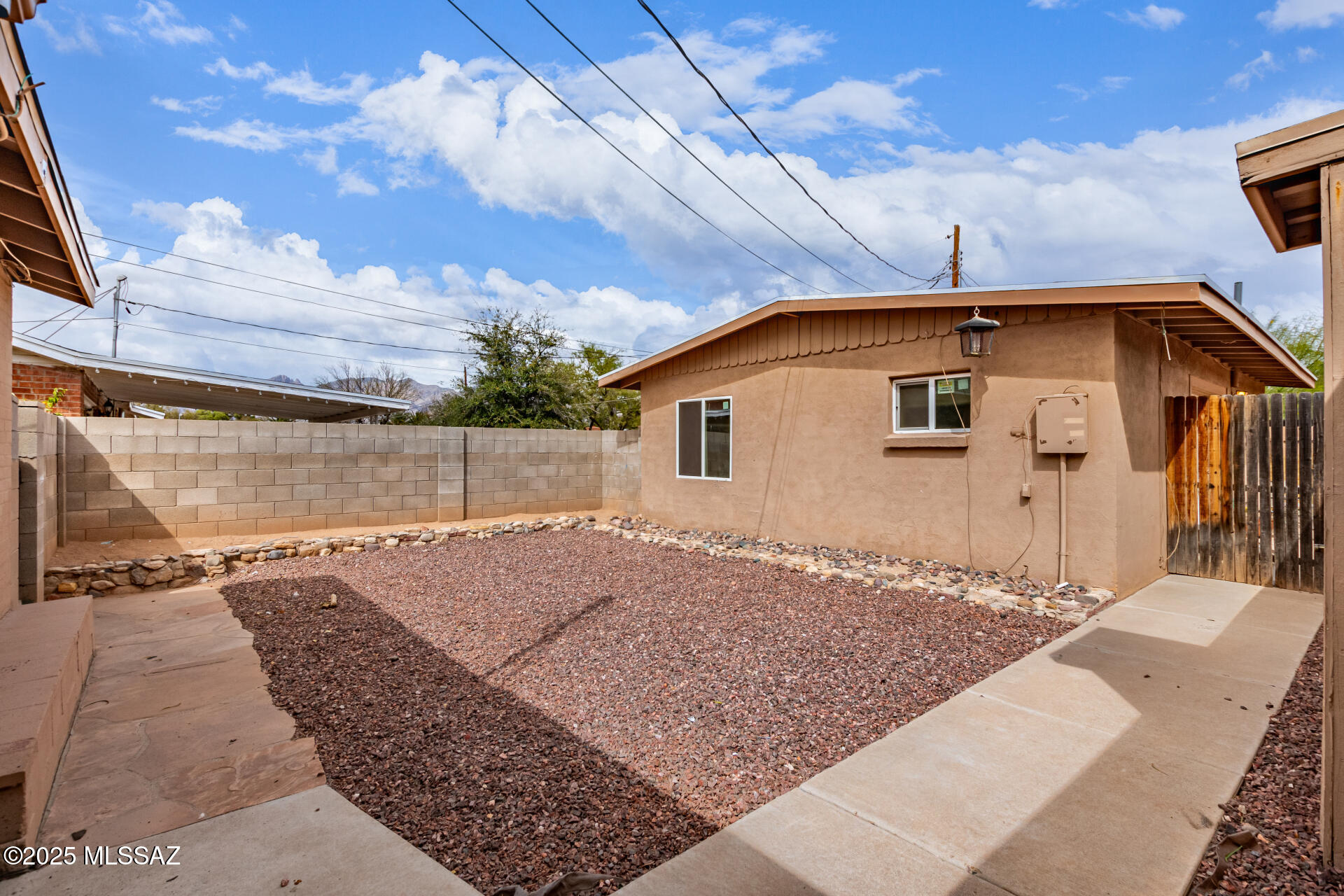 Listing images