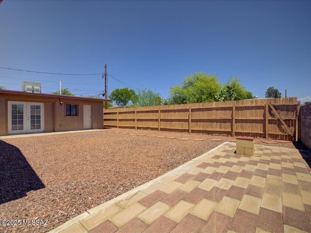 Listing images