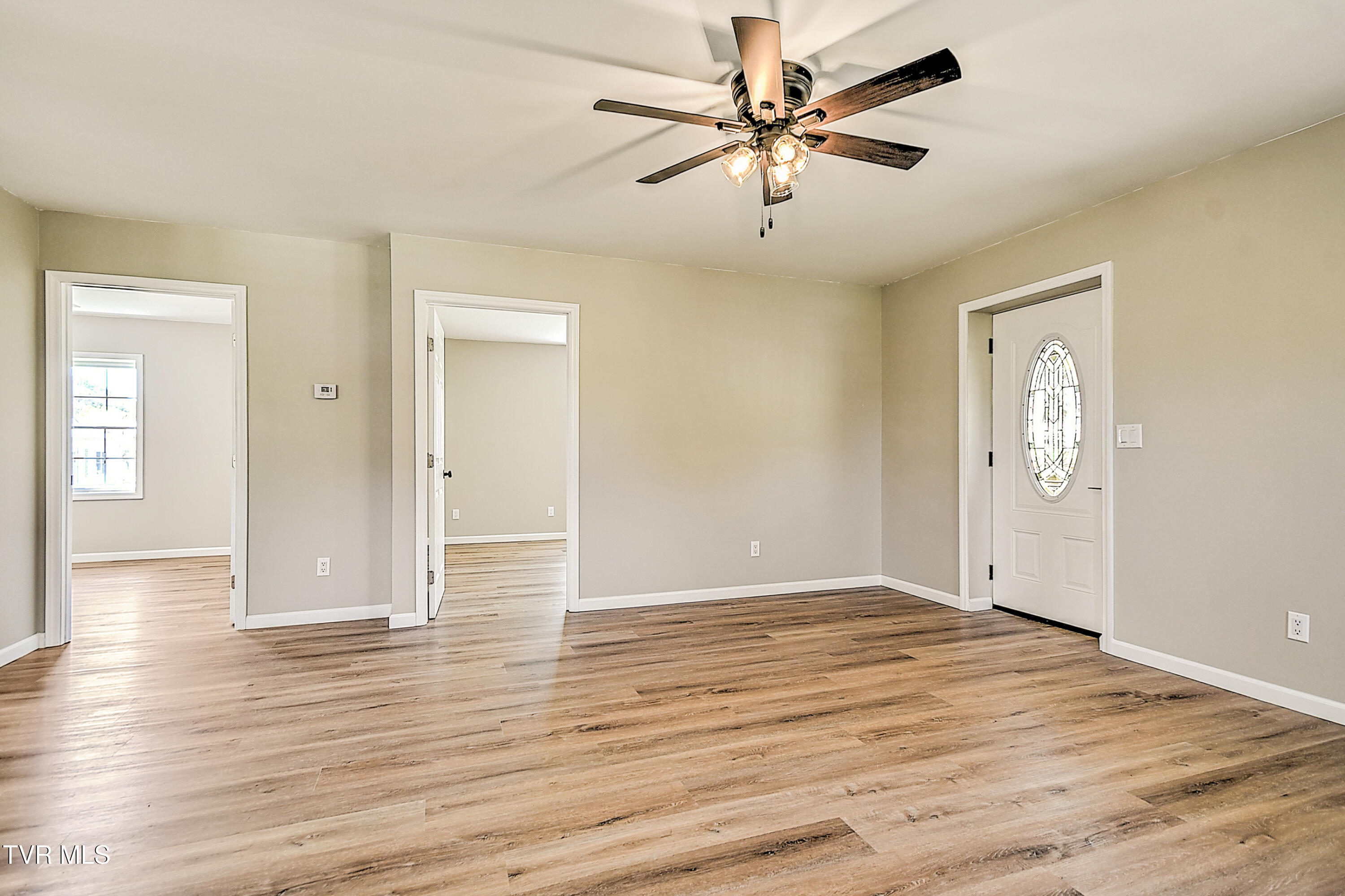 Listing images